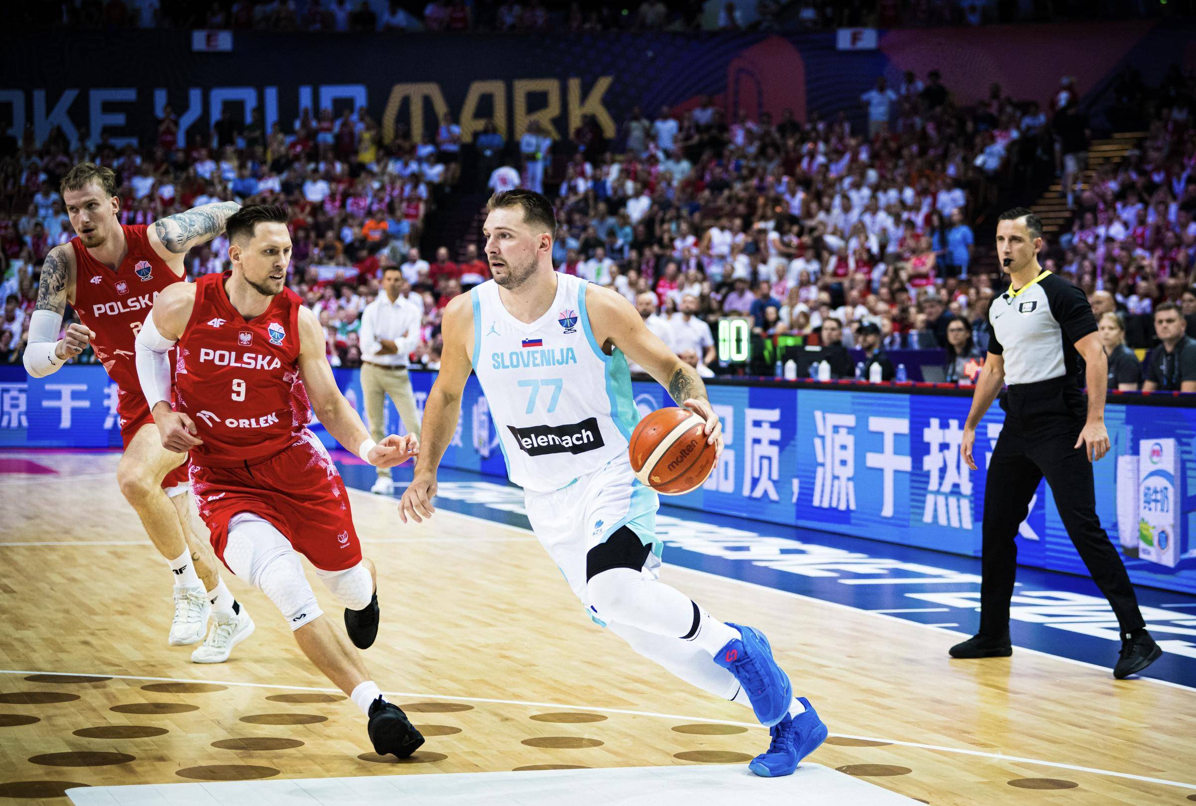 包含赛后深圳男篮调整名单以备欧篮联，扳平良机环节打磨，目标明确，身体对抗强度拉满的词条九游体育